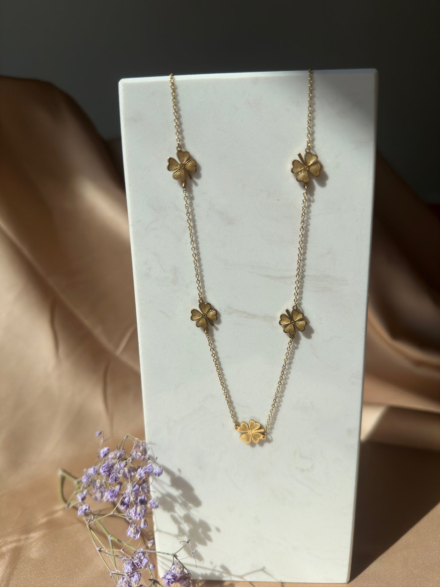 Collier Delisia