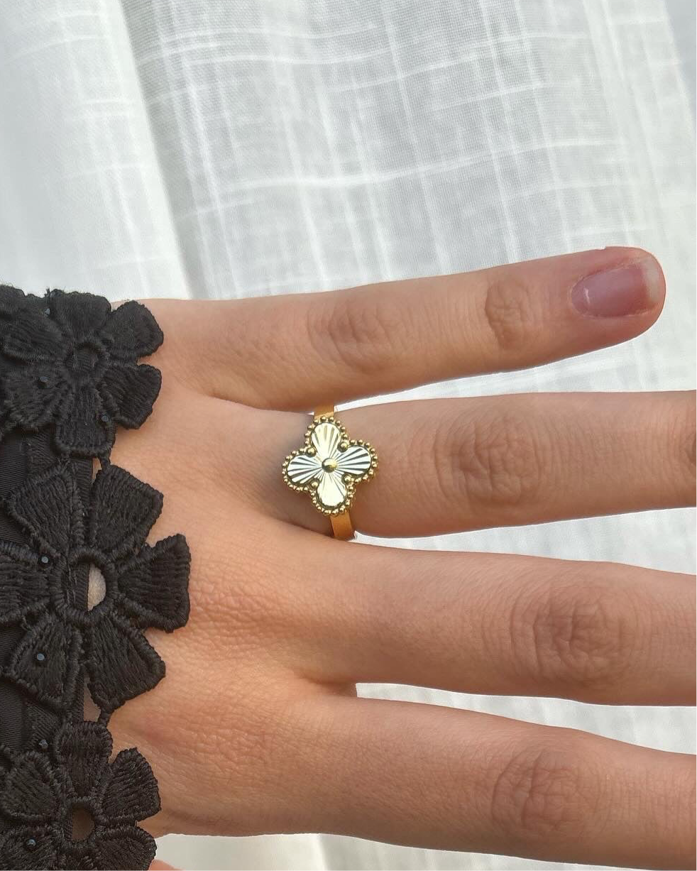 Bague Éli